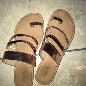 sandals women size 7/7.5